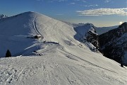 88 Scendendo alla Casera Alpe Aga con vista sul dosso Montu